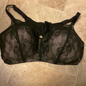 Cacique black lace bra.